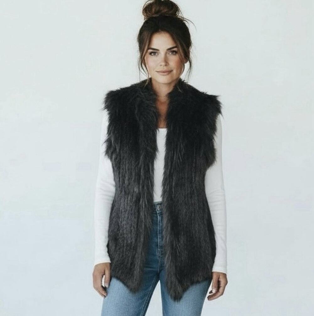 Love Token Luxury Black 100% Rabbit Fur Knit Trim Vest Cape Layering Piece Sz L